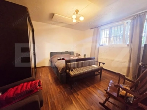 Apartament cu 3 camere,decomandat, 102 mp utili,curte 100 mp, zona Cetate - imagine 5