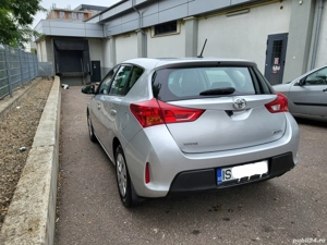 Toyota Auris 1.33 Dual VVT-i 99 cp EU 5 - imagine 8