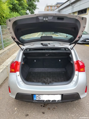 Toyota Auris 1.33 Dual VVT-i 99 cp EU 5 - imagine 9