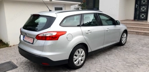 Ford focus 1.6 benzina clasic 2012 - imagine 5