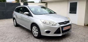Ford focus 1.6 benzina clasic 2012 - imagine 3