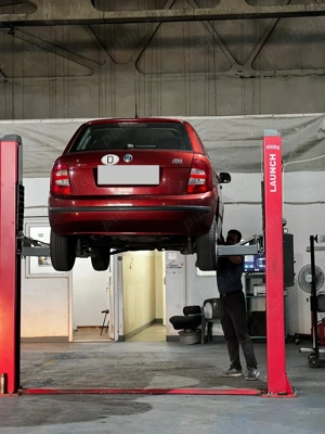 Vand masina pentru rabla dezmembrat