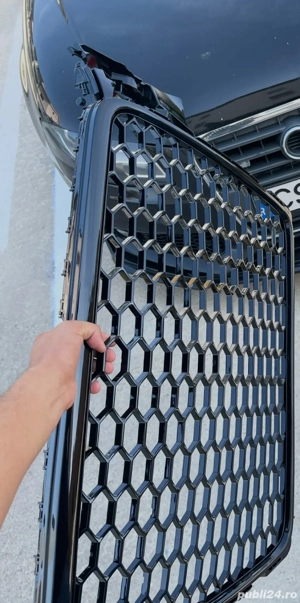 Vând grilă tip fagure Audi A4 B8  - imagine 3