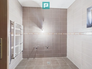 Casă cu 5 camere în Remetea Mare - imagine 11