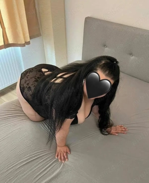 Deea BBW te aștept la mine 