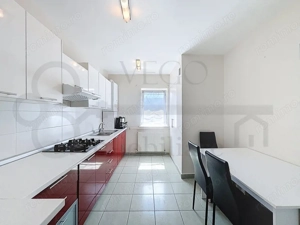 Apartament 3 camere decomandat, 2 bai, balcon, aproape de UMF, Zorilor