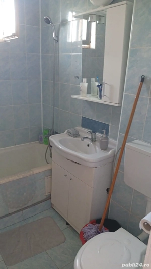 Inchiriez Camera in apartment s6 - imagine 2