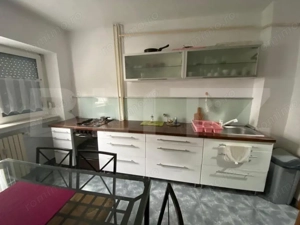 Apartament 3 camere decomandat, zona Electroputere Mall - imagine 7