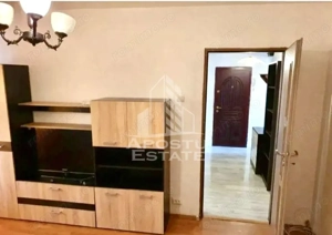 Apartament cu o camera, etaj 1, decomandat, zona Sagului - imagine 3