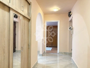 Apartament cu 4 camere de inchiriat pe Splaiul Crisanei - imagine 17