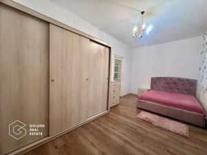 Casa centrala cu 3 camere, curte privata și gradina - imagine 2