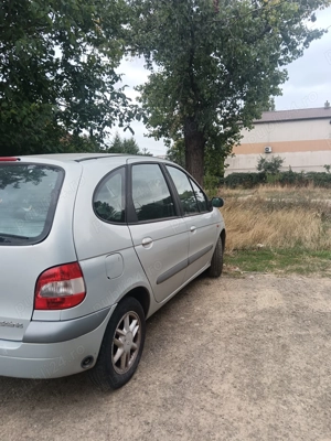 Renault Scenic  - imagine 8