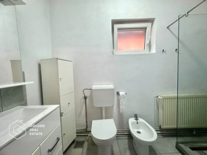 Casa centrala cu 3 camere, curte privata și gradina - imagine 11