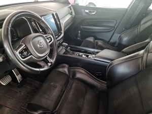 Volvo XC60 D4 4x4 an 2019 - imagine 3