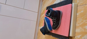 Bocanci din piele naturala LOWA Goretex 38