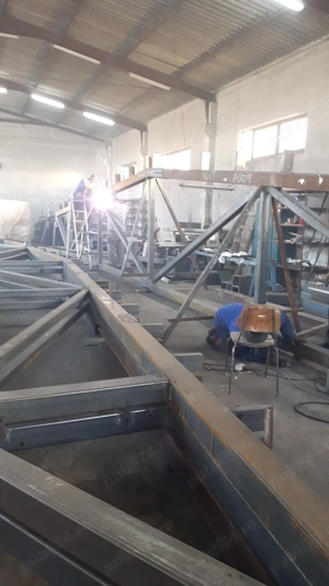 Lacatusi, sudori  - imagine 2