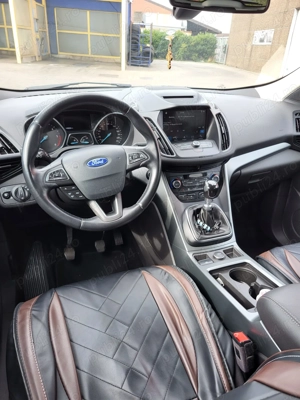 Vând Ford kuga 2017