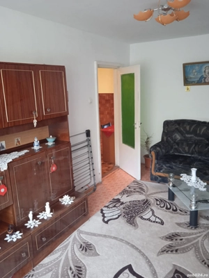 Vand apartament patru camere  - imagine 3