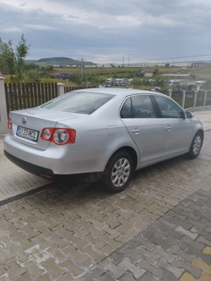 Volkswagen Jetta - imagine 3 Volkswagen Jetta - imagine 3