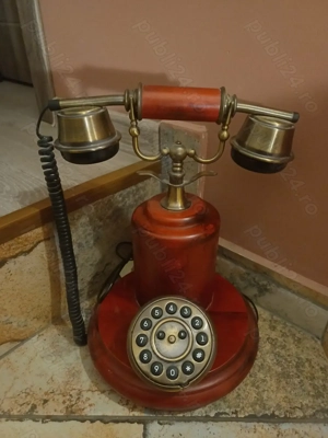Telefon retro cu disc, functional