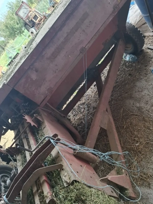 Vând balotiera New Holland 271 - imagine 2