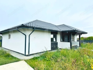 Casa Plan Parter 4 camere, 100 mp, 500 mp teren Vorovesti - imagine 3 Casa Plan Parter 4 camere, 100 mp, 500 mp teren Vorovesti - imagine 3