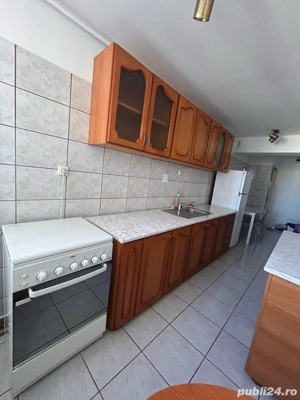 Inchiriez apartament 3 camere zona Dacia - imagine 5
