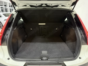 Volvo XC40 2.0 D4 AWD - imagine 10