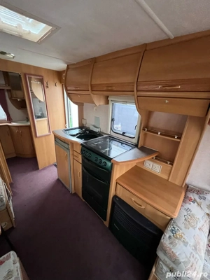 Rulota inmatriculata 4 5 pers impecabila  - imagine 4