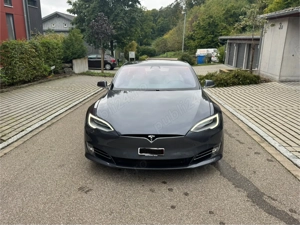 Tesla Model S Long Range - imagine 3