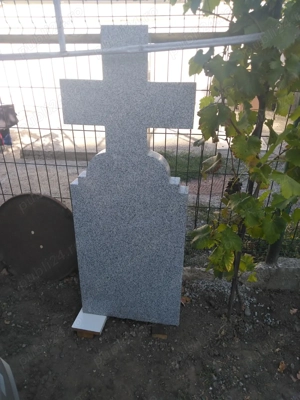 Cruce din granit - imagine 3