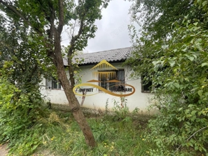 Cladire veche de vanzare in Saucesti Bacau - imagine 15