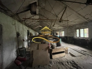 Cladire veche de vanzare in Saucesti Bacau - imagine 2