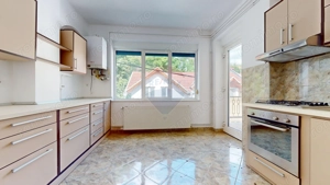 Imobil premium de închiriat în Brașov, aproape de Biserica Neagră - imagine 20