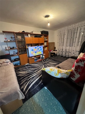 Vanzare Apartament 4 Camere Decomandat Secuilor