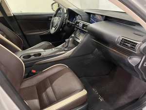 Lexus IS - imagine 11