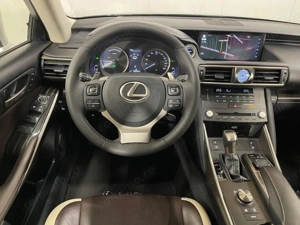Lexus IS - imagine 6