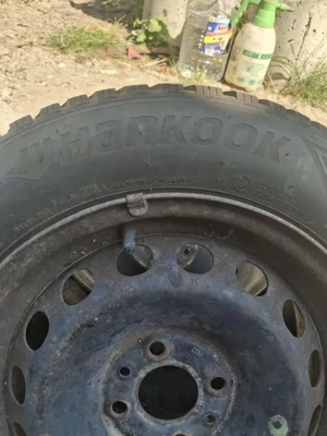 2 cauciucuri de iarna de pe un fiat punto 0741126059 dimensiuni 165/70/14 150 RON bucata - imagine 6