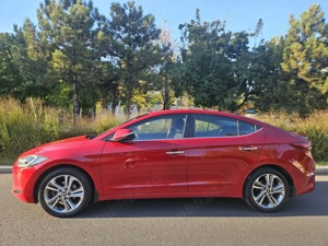 Vând Hyundai Elantra   unic proprietar, diesel, Motorizare: 1,6 CDRi, negociabil - imagine 2