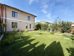 Vila tip Duplex, Curte proprie, Sanpetru Brasov - imagine 2