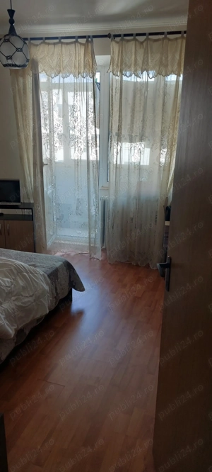 Vânzare apartament 3 camere 