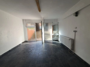 De inchiriat spatiu  la demisol   Lipovei- 322 - imagine 2 De inchiriat spatiu  la demisol   Lipovei- 322 - imagine 2