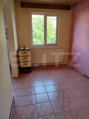 Apartament cu 3 camere, semidecomandat, 55 mp, zona Micro 15 - imagine 4