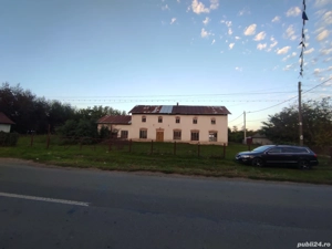 Vând teren intravilan si construcții 