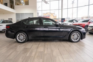 BMW Seria 5 530e Automatik - imagine 4