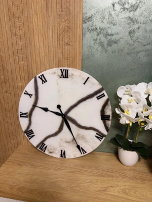 Ceasuri de perete cu rasina 