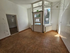 Spatiu comercial cu vad stradal