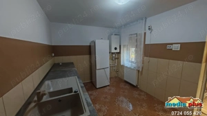 Casă cu curte de închiriat pe termen lung   Piața Centrală, ideală și pentru birouri - imagine 11