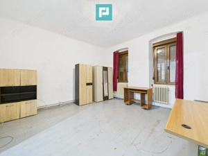 Casă 2 camere + anexe, teren 234 mp. - imagine 6