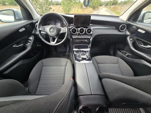 Vand Mercedes-Benz GLC 220 D 4MATIC - imagine 6